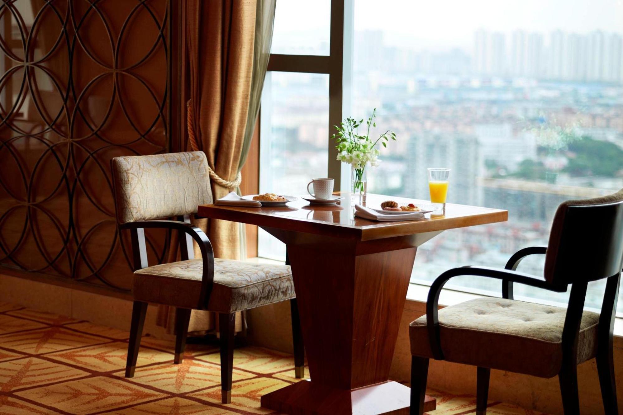 Sheraton Ningbo Hotel - Tianyi Square מראה חיצוני תמונה