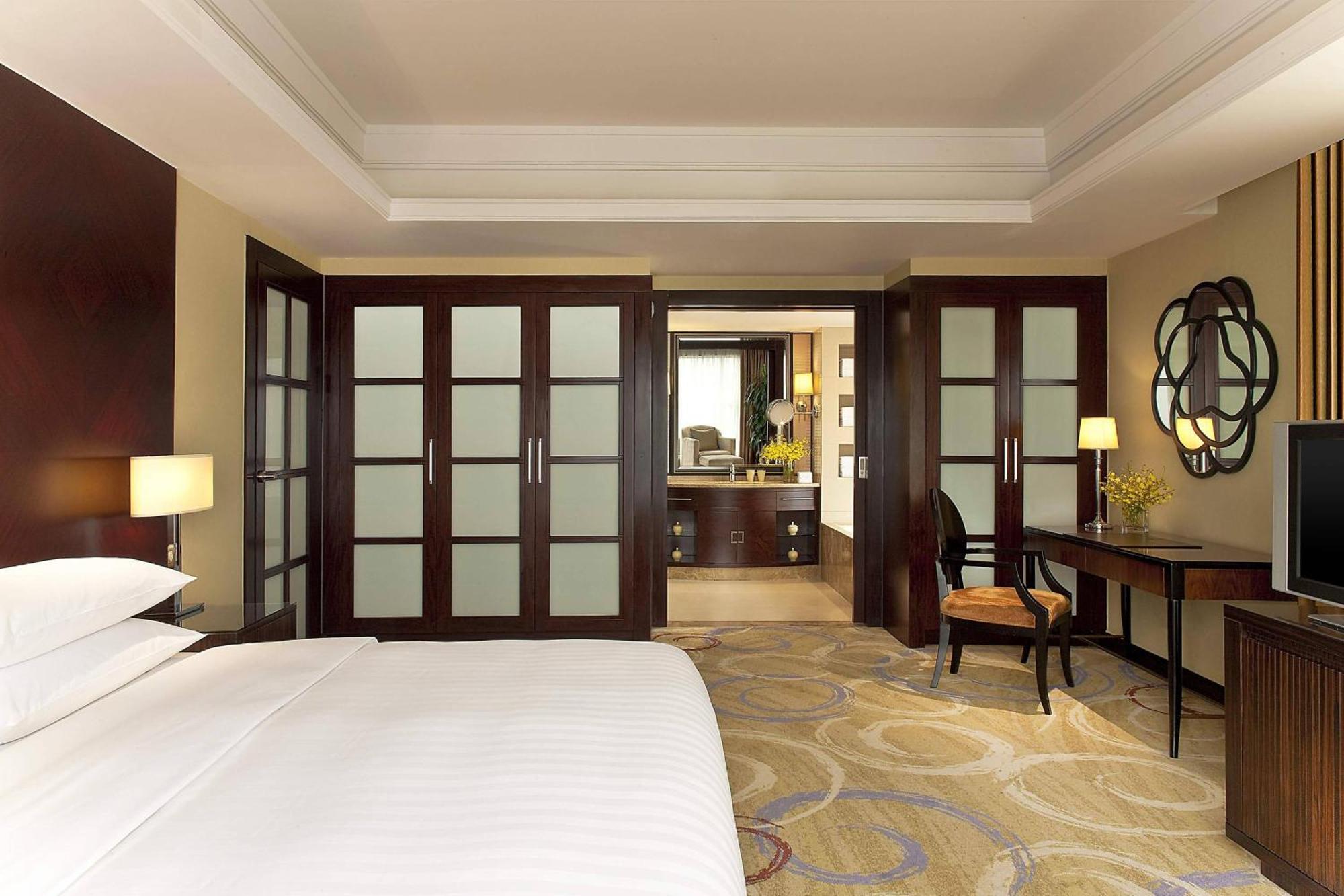 Sheraton Ningbo Hotel - Tianyi Square מראה חיצוני תמונה